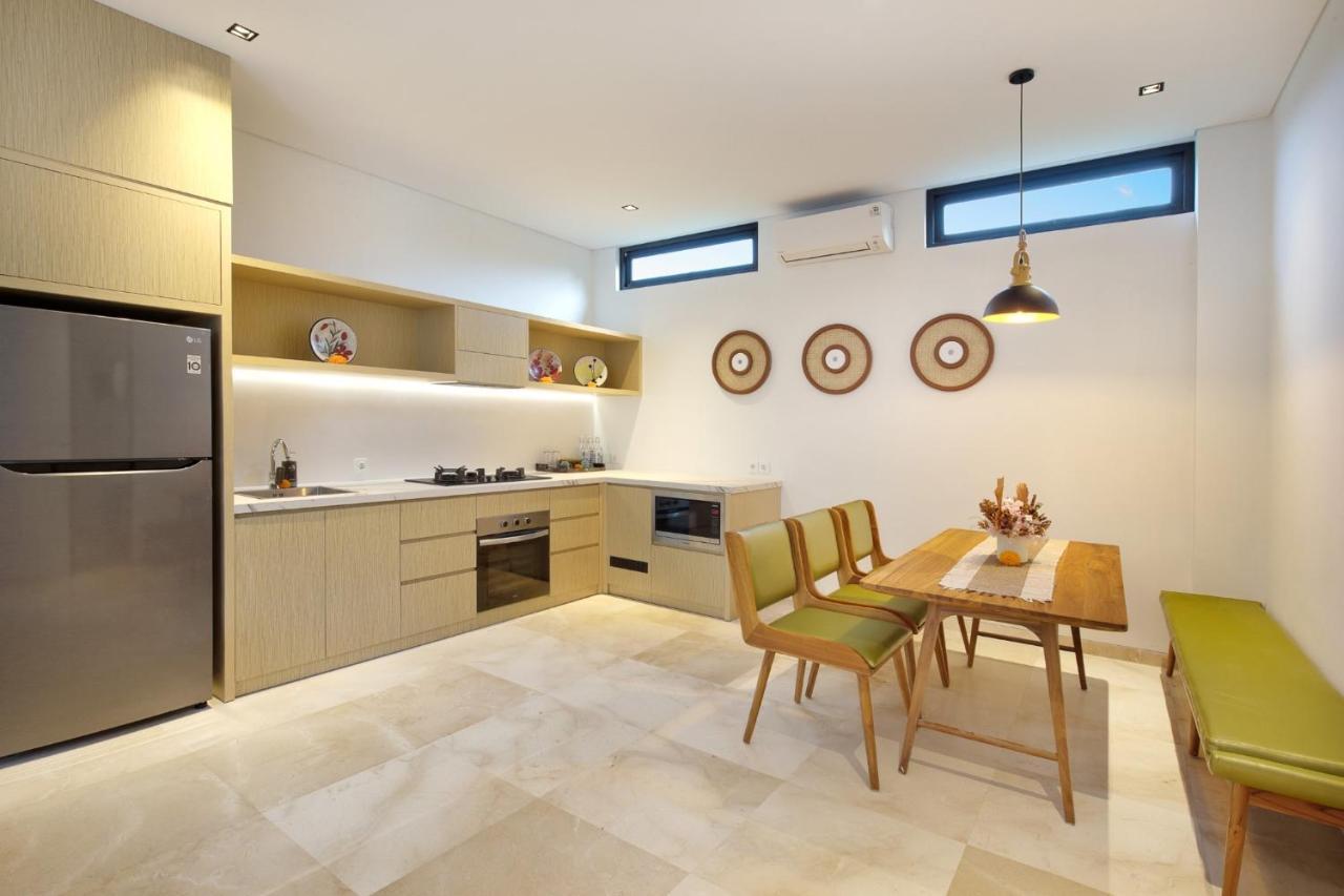 Eight Palms Villa Seminyak By Ini Vie Hospitality ภายนอก รูปภาพ