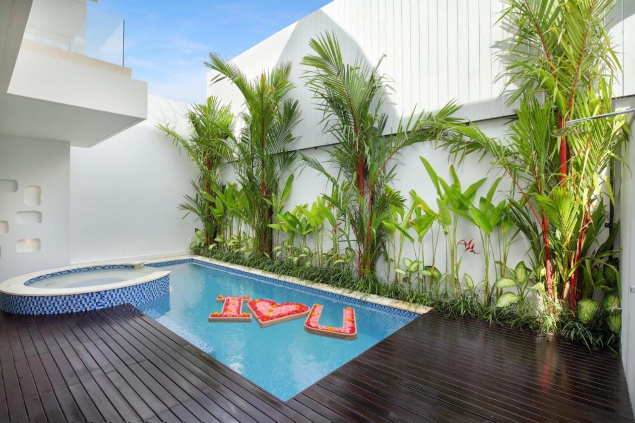 Eight Palms Villa Seminyak By Ini Vie Hospitality ภายนอก รูปภาพ