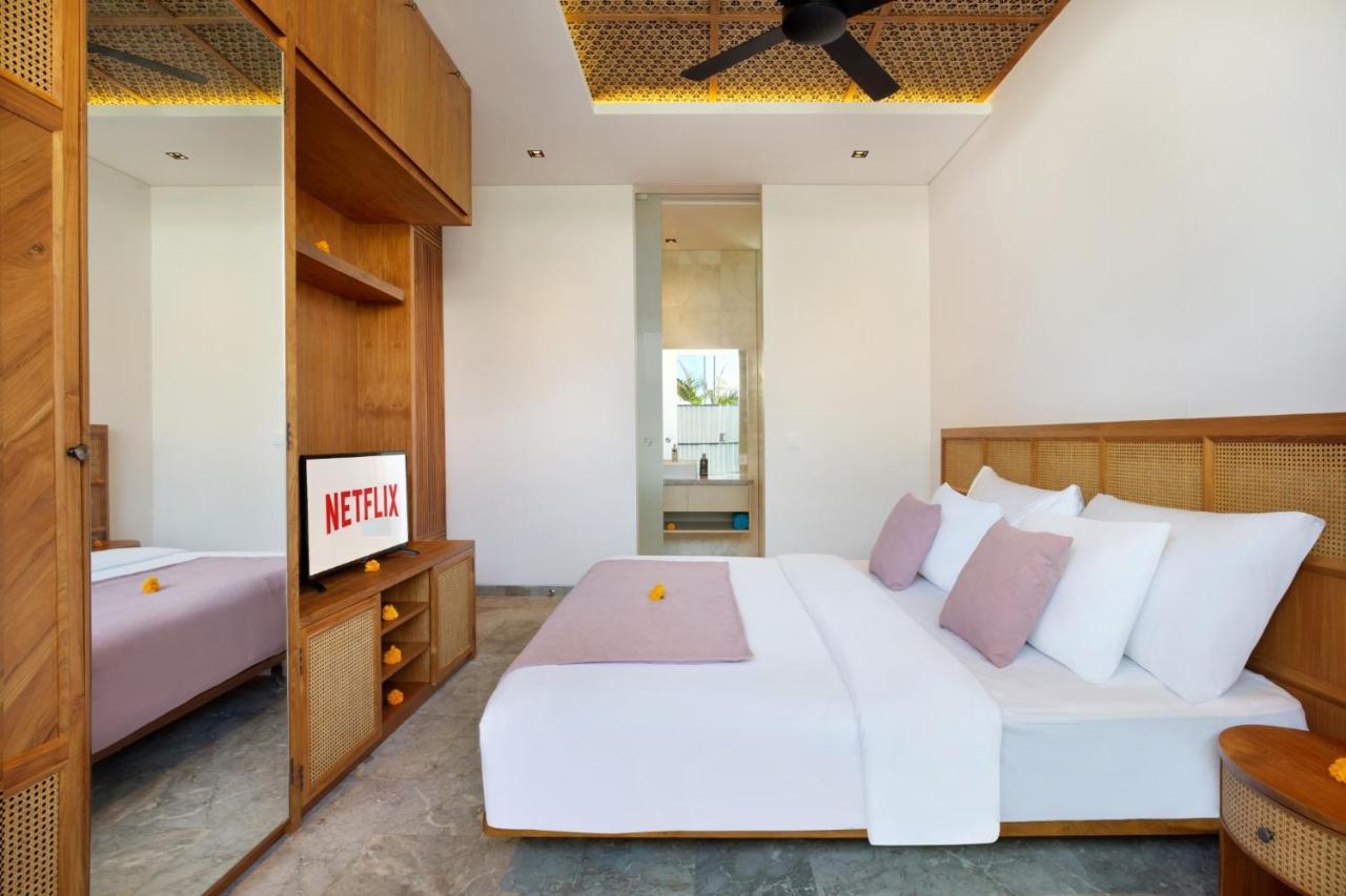 Eight Palms Villa Seminyak By Ini Vie Hospitality ภายนอก รูปภาพ