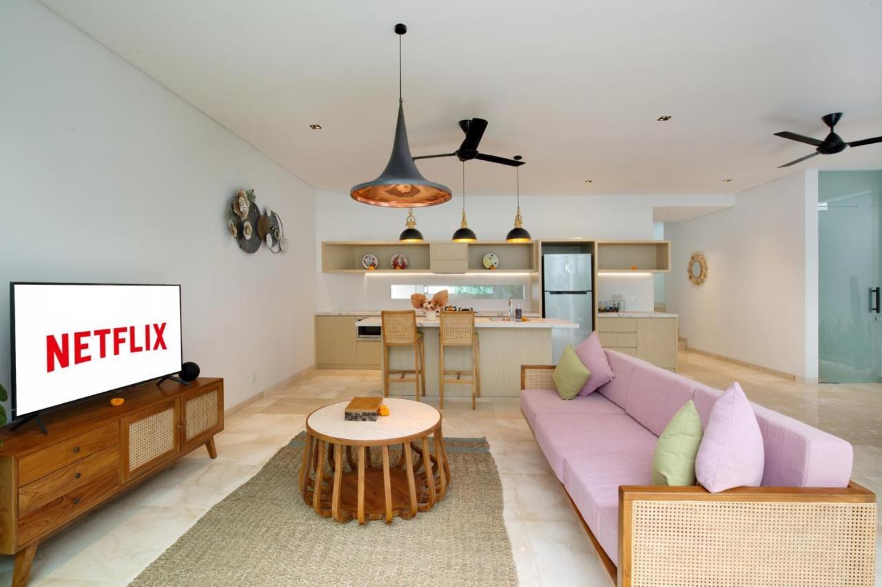 Eight Palms Villa Seminyak By Ini Vie Hospitality ภายนอก รูปภาพ